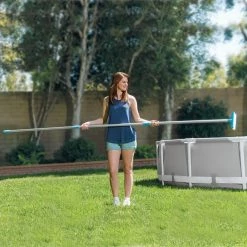 Kit D'entretien Piscine Luxe Vac+ Intex -Ledepot Soldes Magasin kit d entretien piscine luxe intex 4